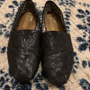 Black Glitter Tom’s
